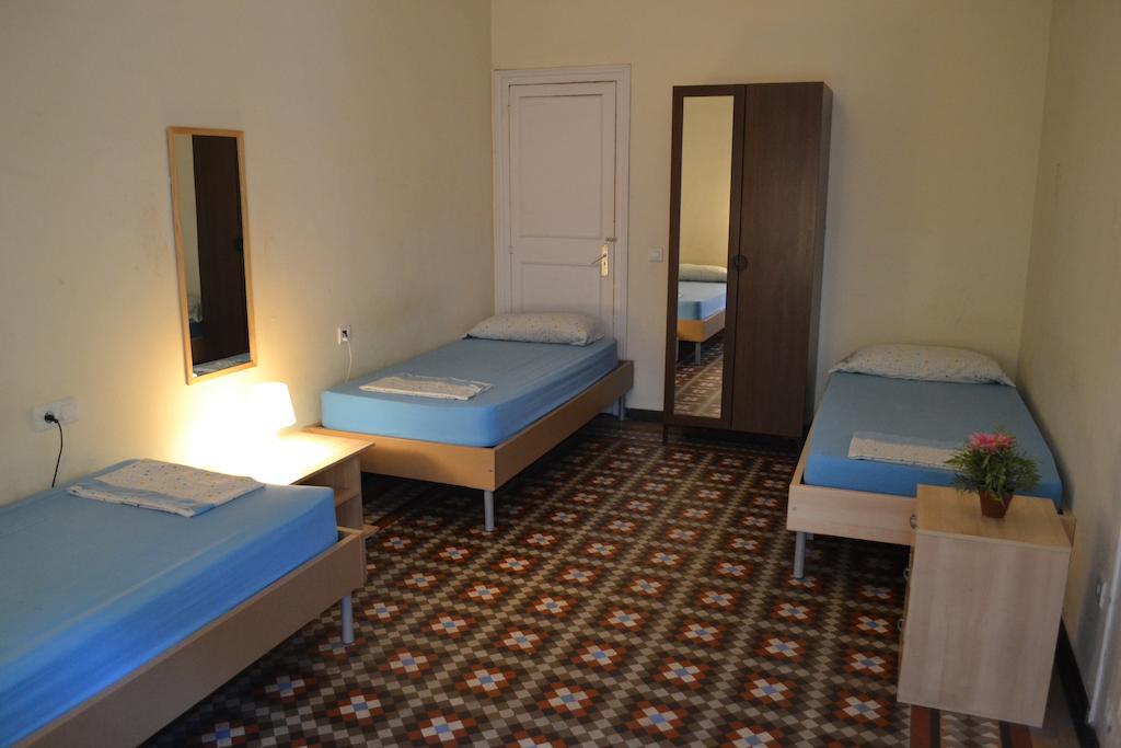 Blue Hostel บาร์เซโลนา ห้อง รูปภาพ